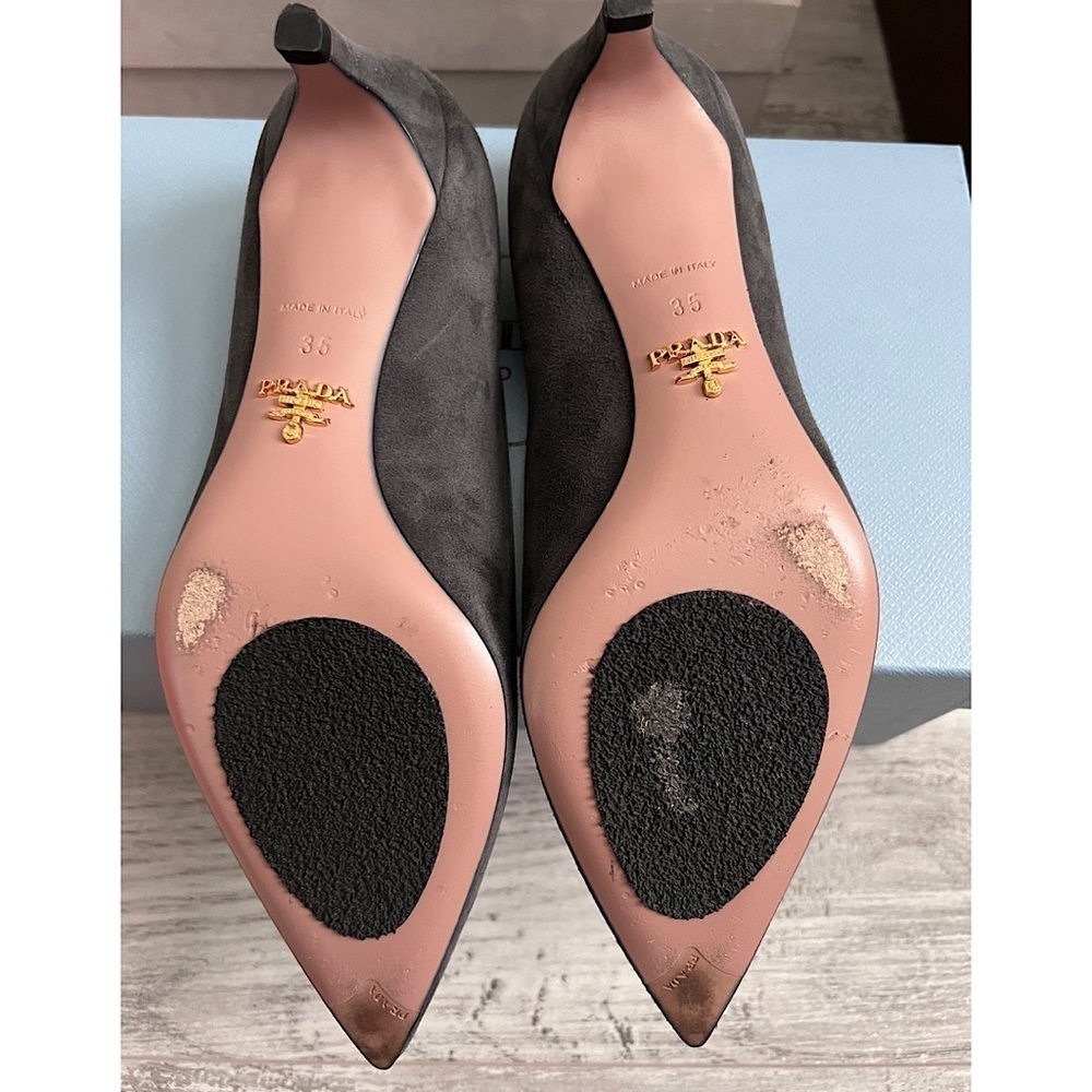 Prada Kitten Heel Suede Pumps Size 35 (5) in Gray - Picture 4 of 6